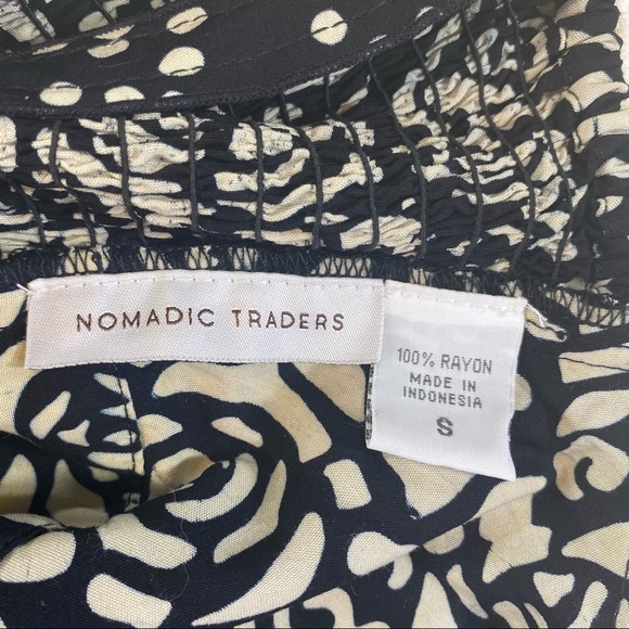 Nomadic Traders top - Picture 5 of 6